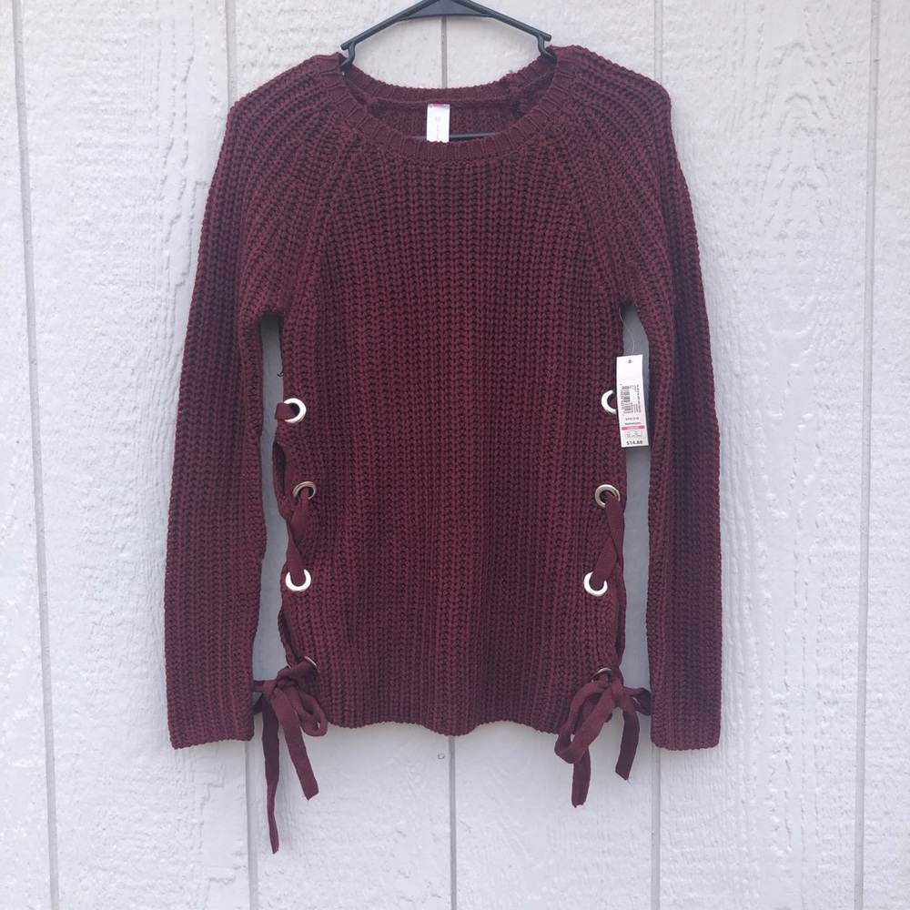 NWT maroon lace up side sweater